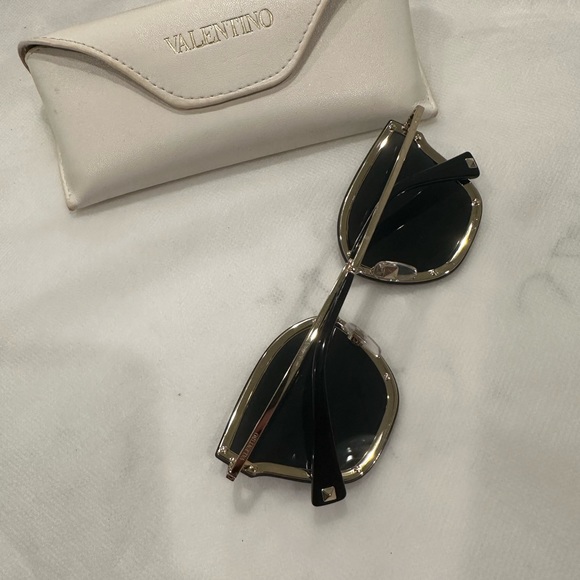 Valentino Cat Eye Crystal Embellished Acetate And Gold Tone Sunglasses Authentic